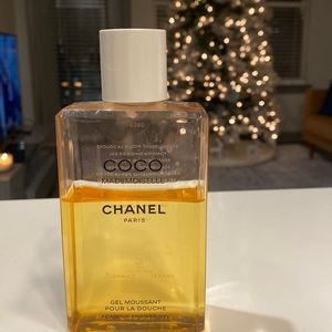 Chanel shower gel